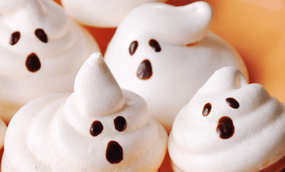 Halloween Ghost Meringues