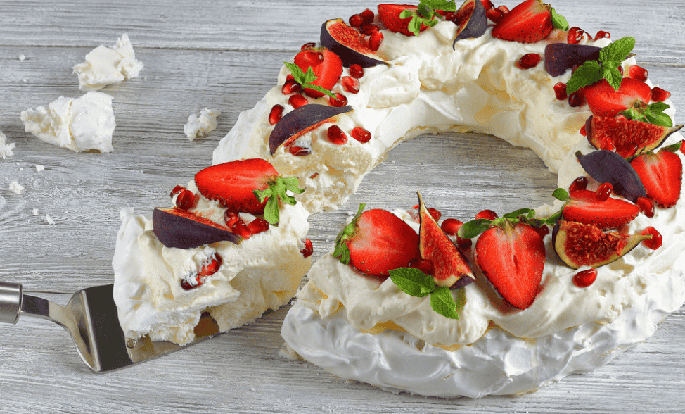 Pavlova with Figs | McKenzie's Foods